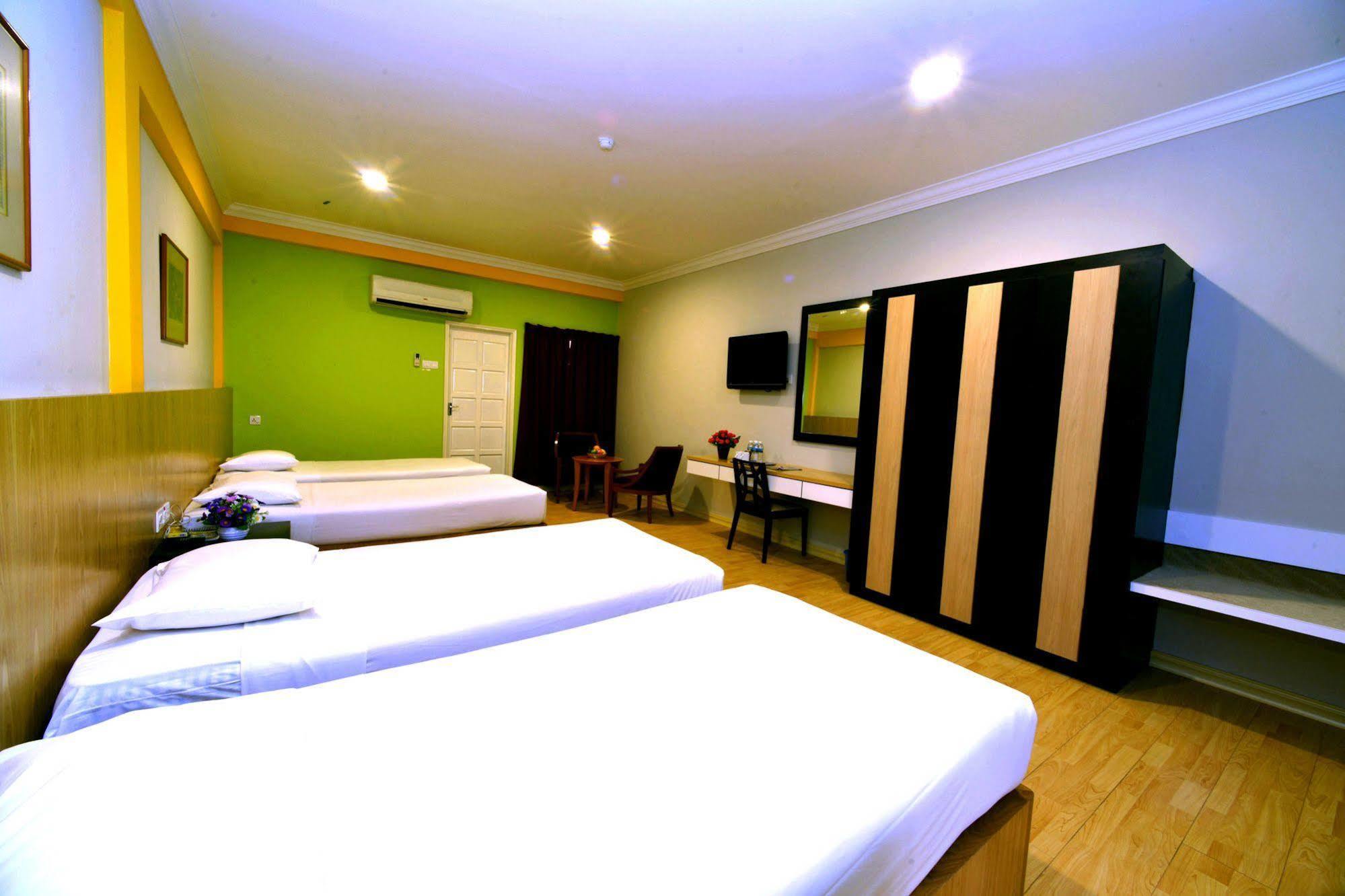 Classic Boutique Hotel Kuantan Ngoại thất bức ảnh